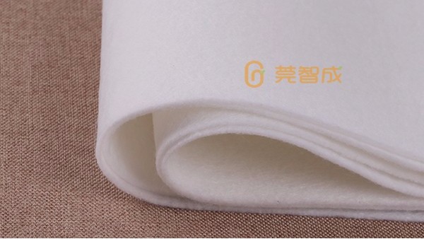 大量工業(yè)用于針刺無紡布工廠產(chǎn)品-作為保溫材料