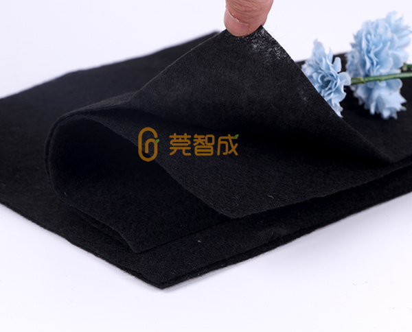黑色針刺無(wú)紡布2
