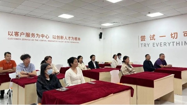 智成纖維讀書會第388期：在務(wù)實與務(wù)虛之間，尋找前行的力量