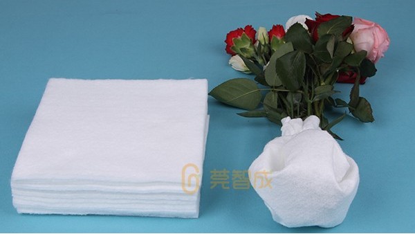 鮮花運(yùn)輸保水棉的特點(diǎn)
