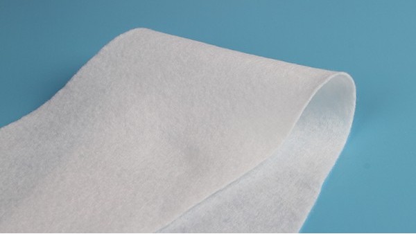 針刺纖維-針刺棉在服飾行業(yè)的應(yīng)用