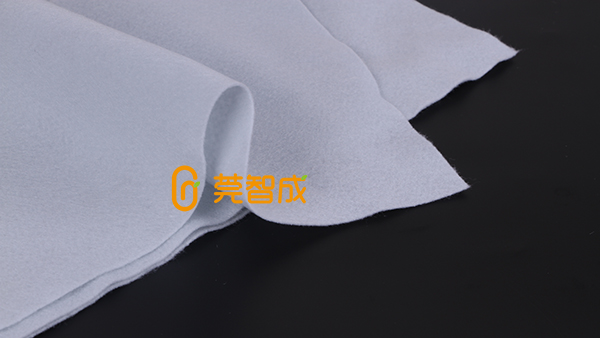 針刺無紡布廠：以質量保生存，以創新求發展