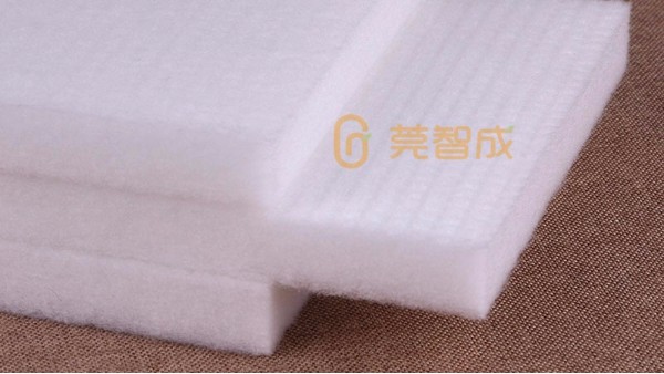 無膠棉生產廠家-給您分析無膠棉與噴膠棉有什么不一樣？