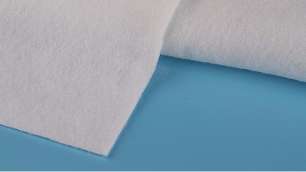 棉衣里的針刺棉是什么材料？