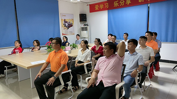 讀書(shū)，需要熱愛(ài)與堅(jiān)持-寵物飲水機(jī)濾芯廠家