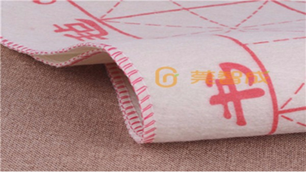 用了書畫氈，再也不用擔心墨汁滲透到桌面了